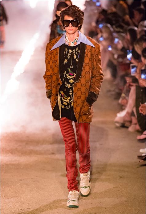 gucci cryise 2019|Gucci Cruise 2019 Fashion Show: Full Video .